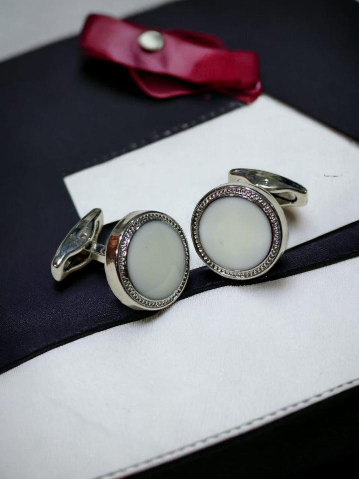 Cufflinks